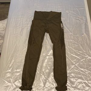 Dark green gymshark leggings